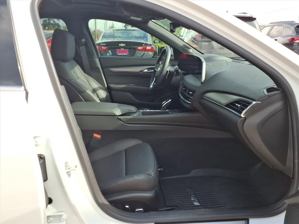 Used 2026 Cadillac CT5 Premium Luxury RWD image 17