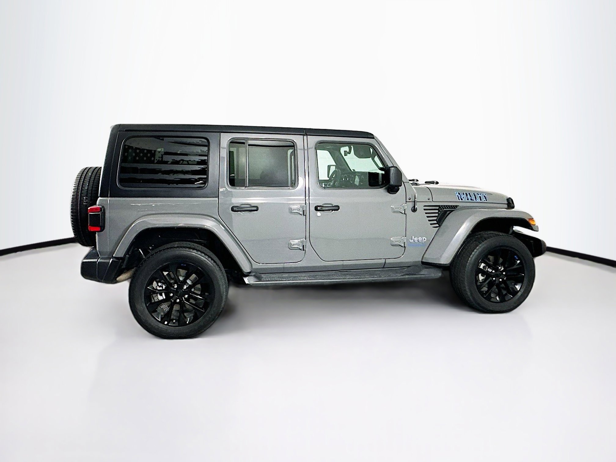 Used 2023 Jeep Wrangler Unlimited Sahara AWD/4WD image 10