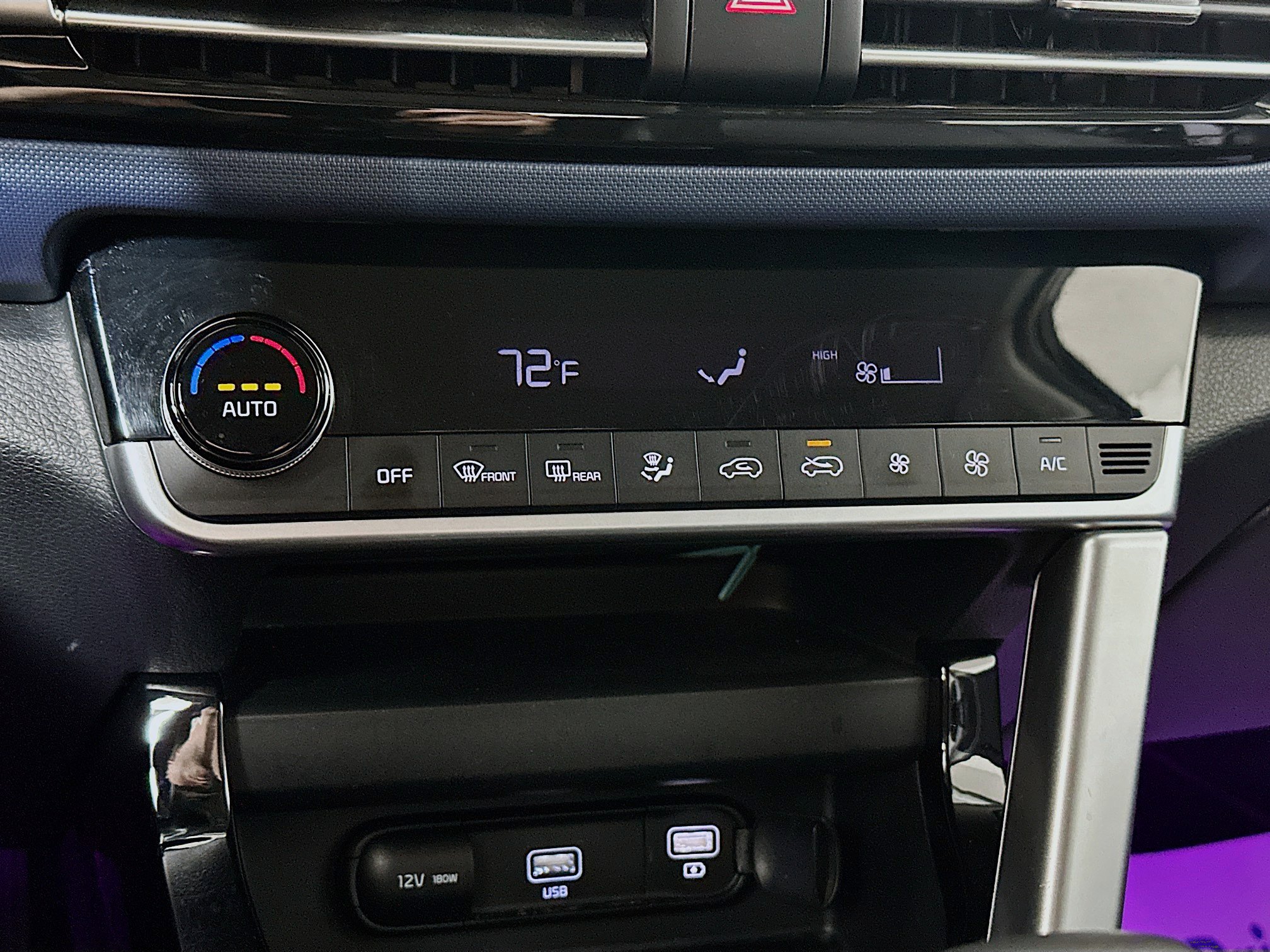 Certified 2023 Kia Seltos S w/ Navigation Package FWD image 16