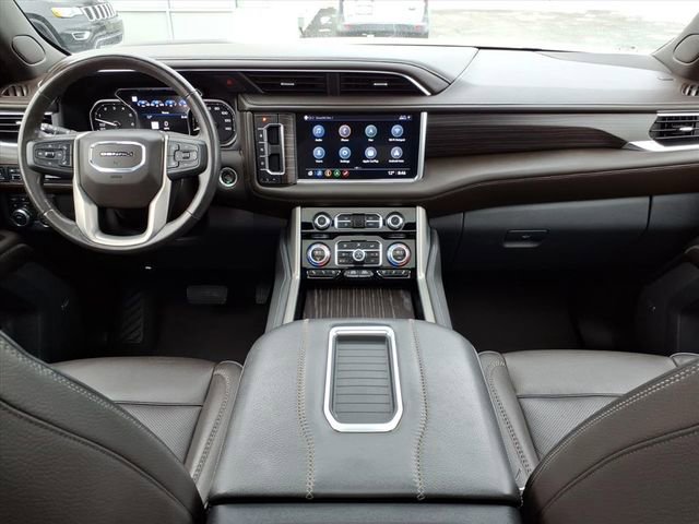 Used 2021 GMC Yukon Denali w/ Denali Premium Package image 20