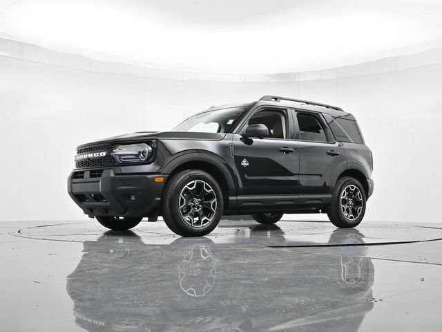 Certified 2025 Ford Bronco Sport Outer Banks w/ Outer Banks Tech Package+ AWD/4WD image 36