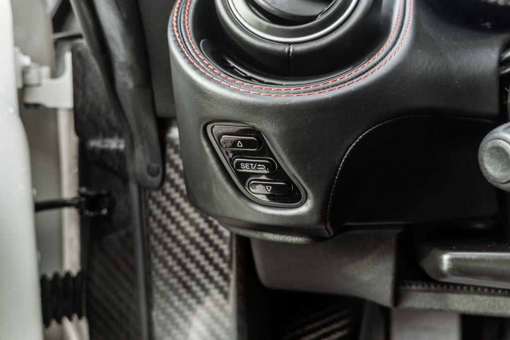 Used 2016 Alfa Romeo 4C Spider w/ Convenience Group - Spider image 17