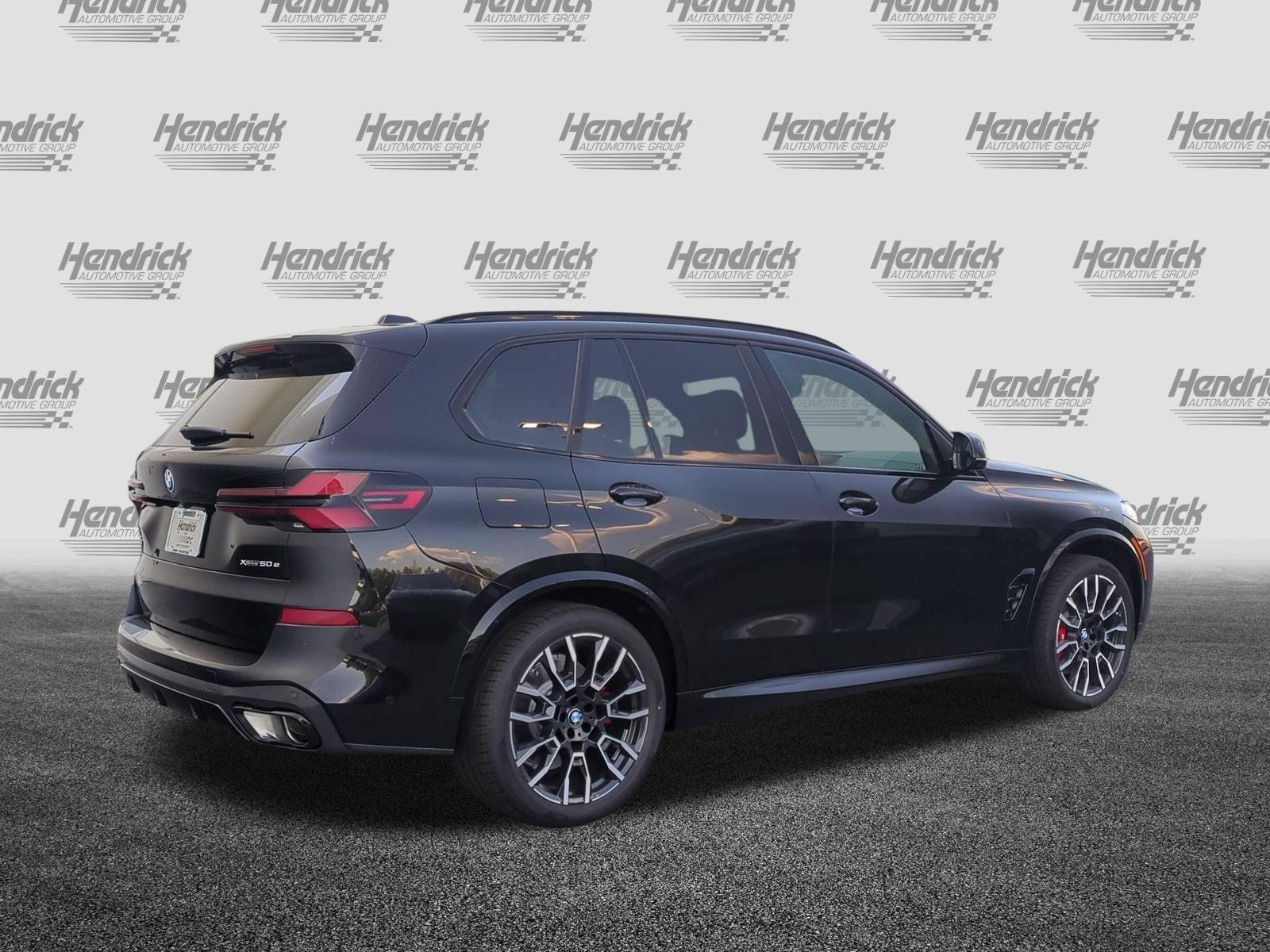 New 2026 BMW X5 xDrive50e w/ M Sport Package AWD/4WD image 10