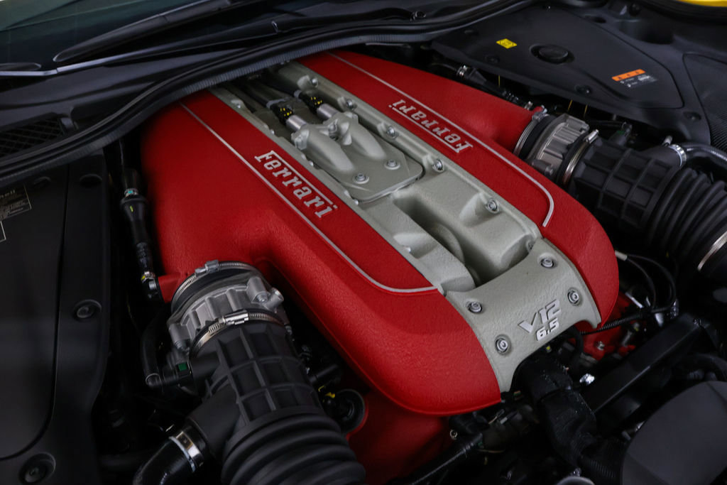 Used 2022 Ferrari 812 GTS image 62