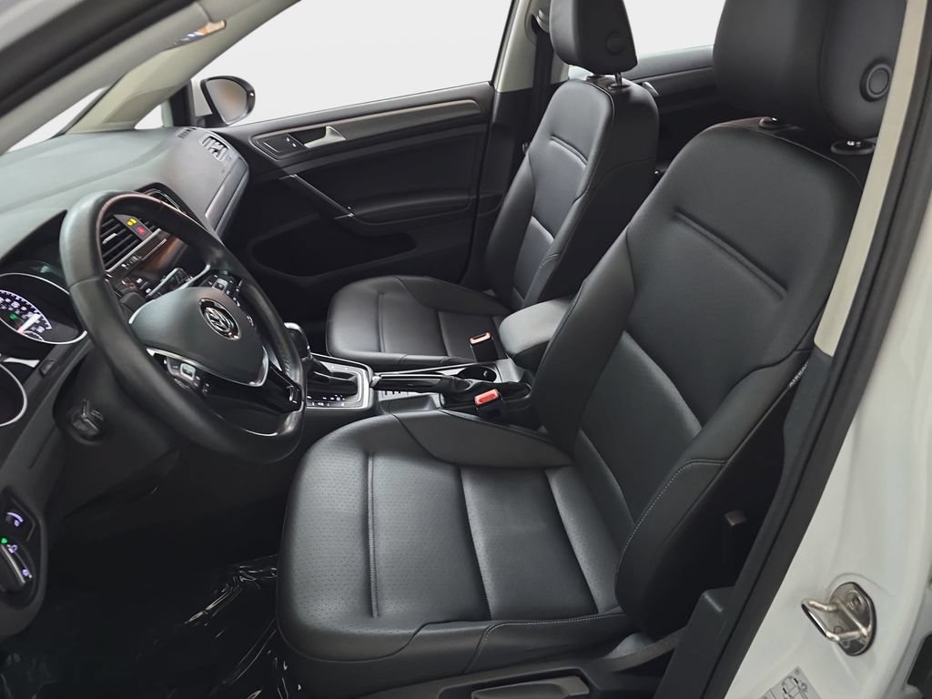 Used 2019 Volkswagen Golf SE FWD image 17
