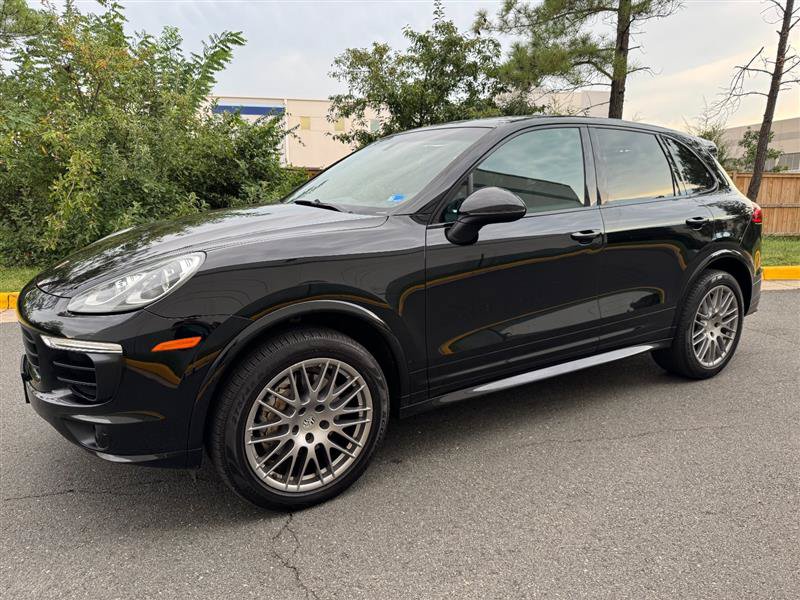 Used 2015 Porsche Cayenne S AWD/4WD image 4
