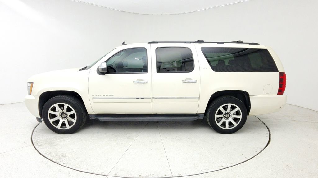 Used 2013 Chevrolet Suburban LTZ image 5