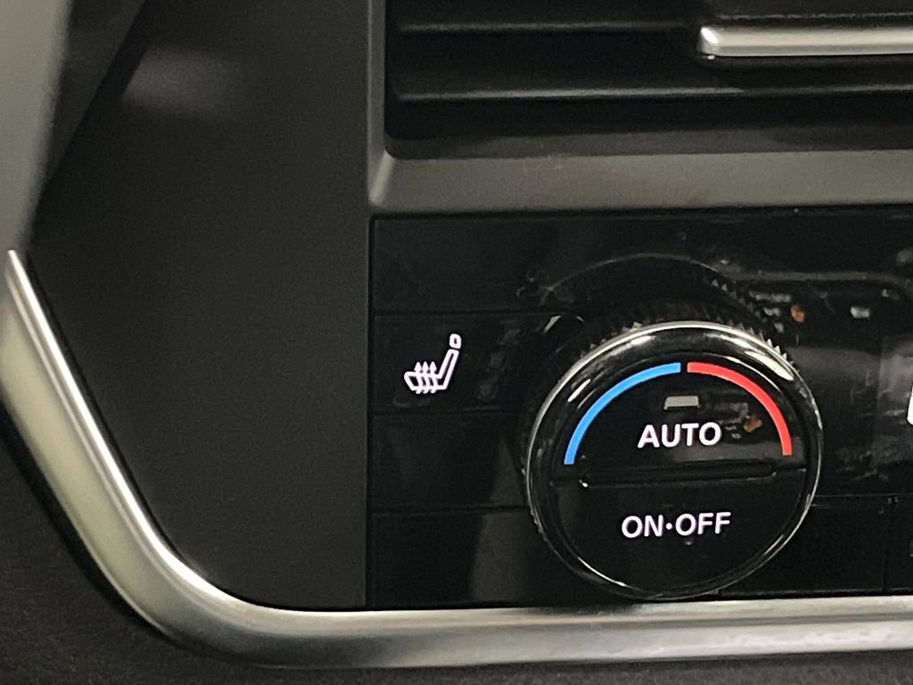 Used 2025 Nissan Rogue SV w/ Rock Creek Premium Package image 7