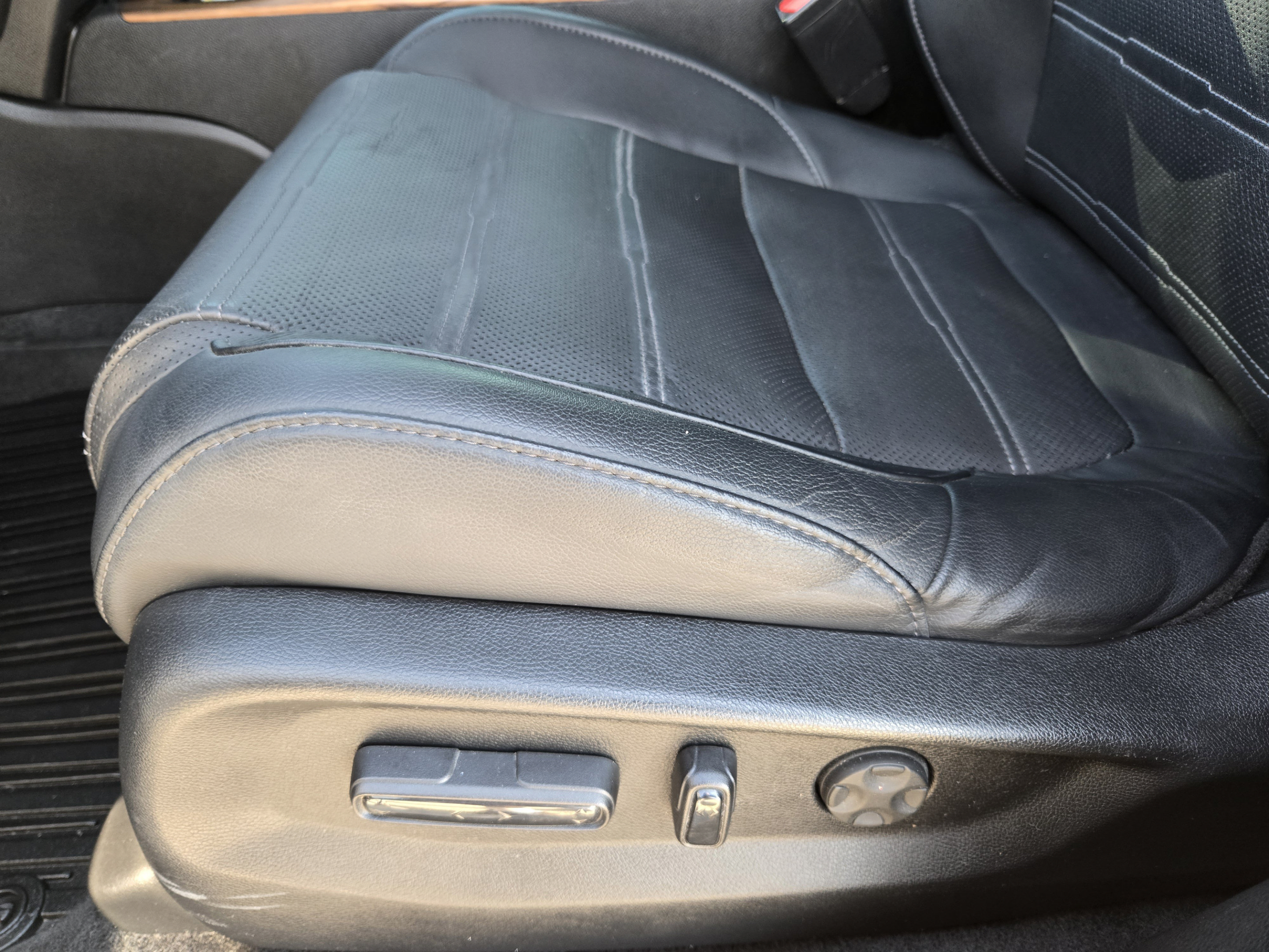 Used 2021 Honda CR-V Touring image 22