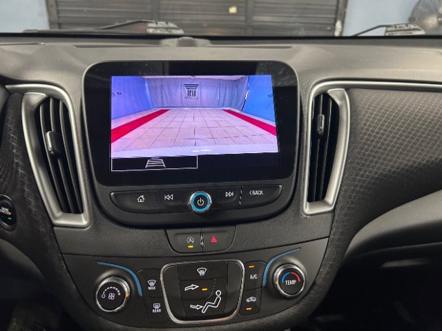 Used 2023 Chevrolet Malibu LS image 17