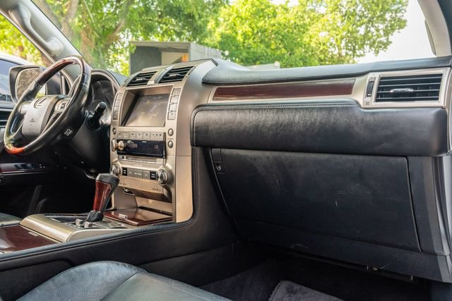 Used 2014 Lexus GX 460 w/ Premium Package AWD/4WD image 47