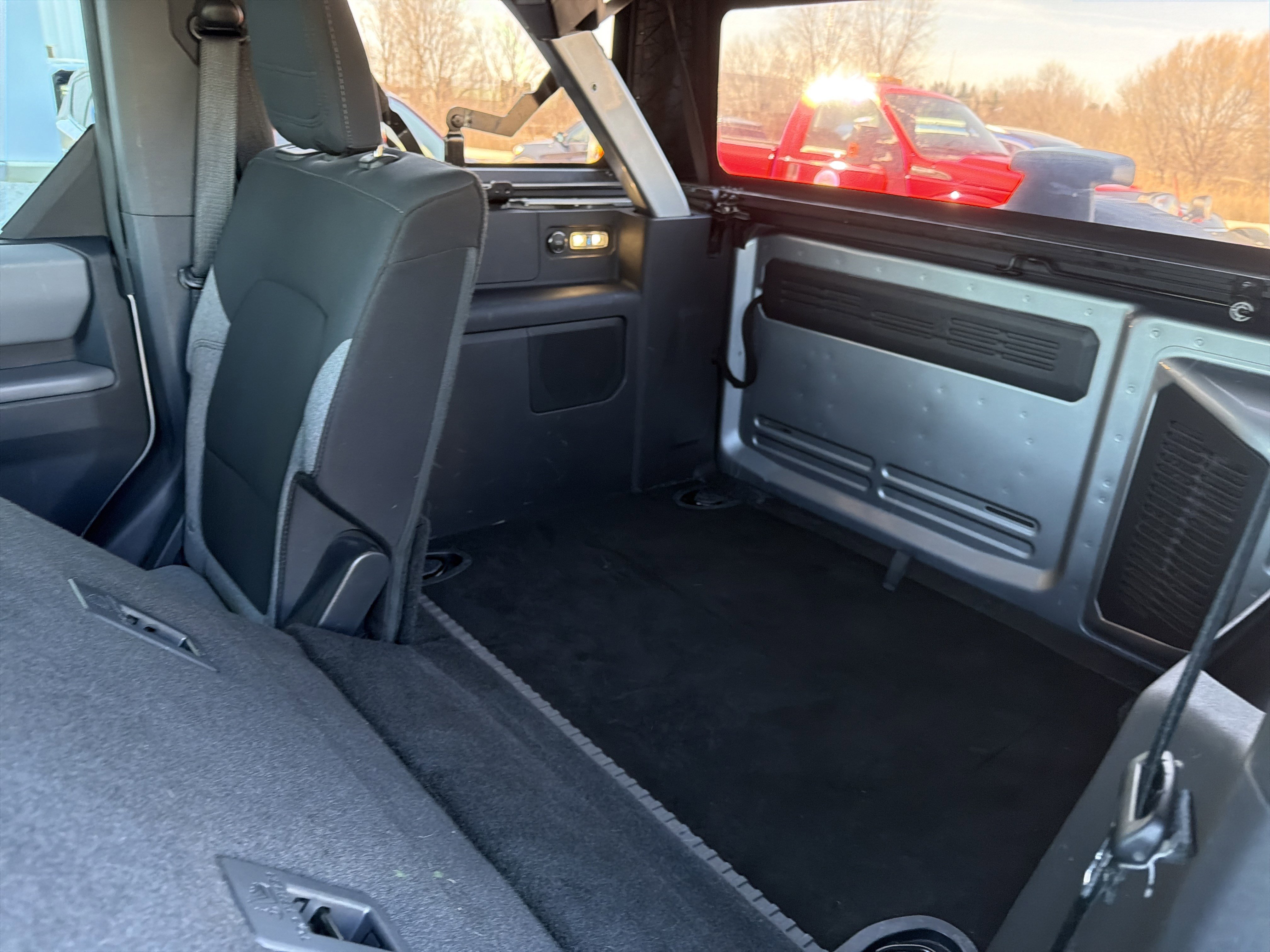 Used 2023 Ford Bronco 4-Door AWD/4WD image 28