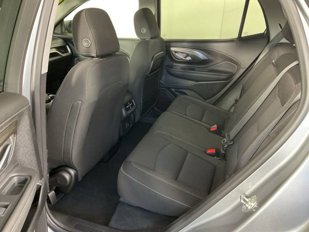 Used 2024 GMC Terrain SLE image 11
