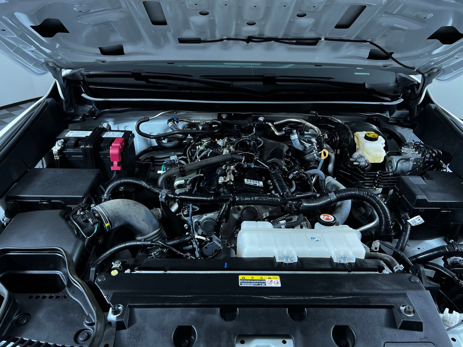 Certified 2024 Toyota Tacoma SR image 9