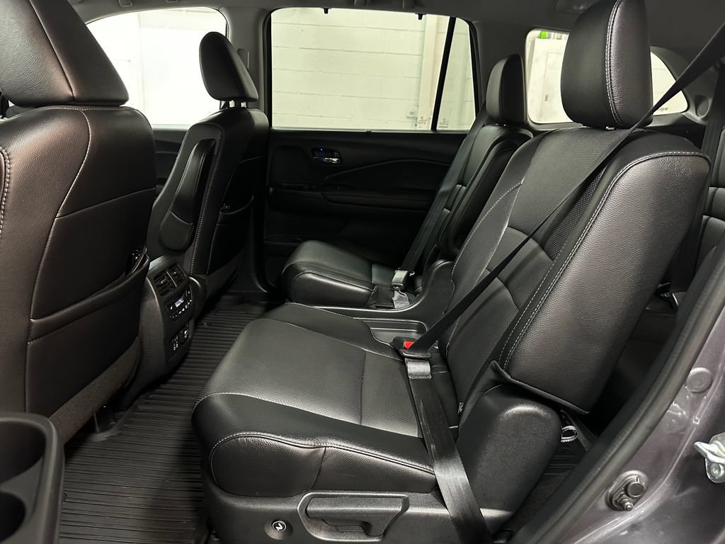 Used 2022 Honda Pilot Elite image 22