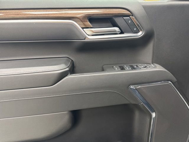 Used 2025 Chevrolet Silverado 1500 LT image 9