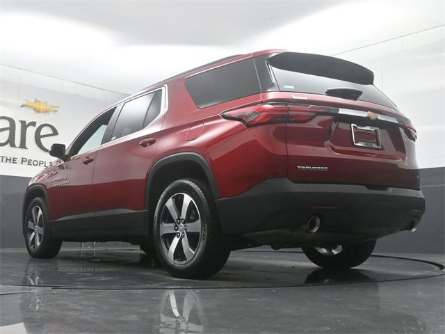 Used 2023 Chevrolet Traverse LT w/ LT Premium Package image 5