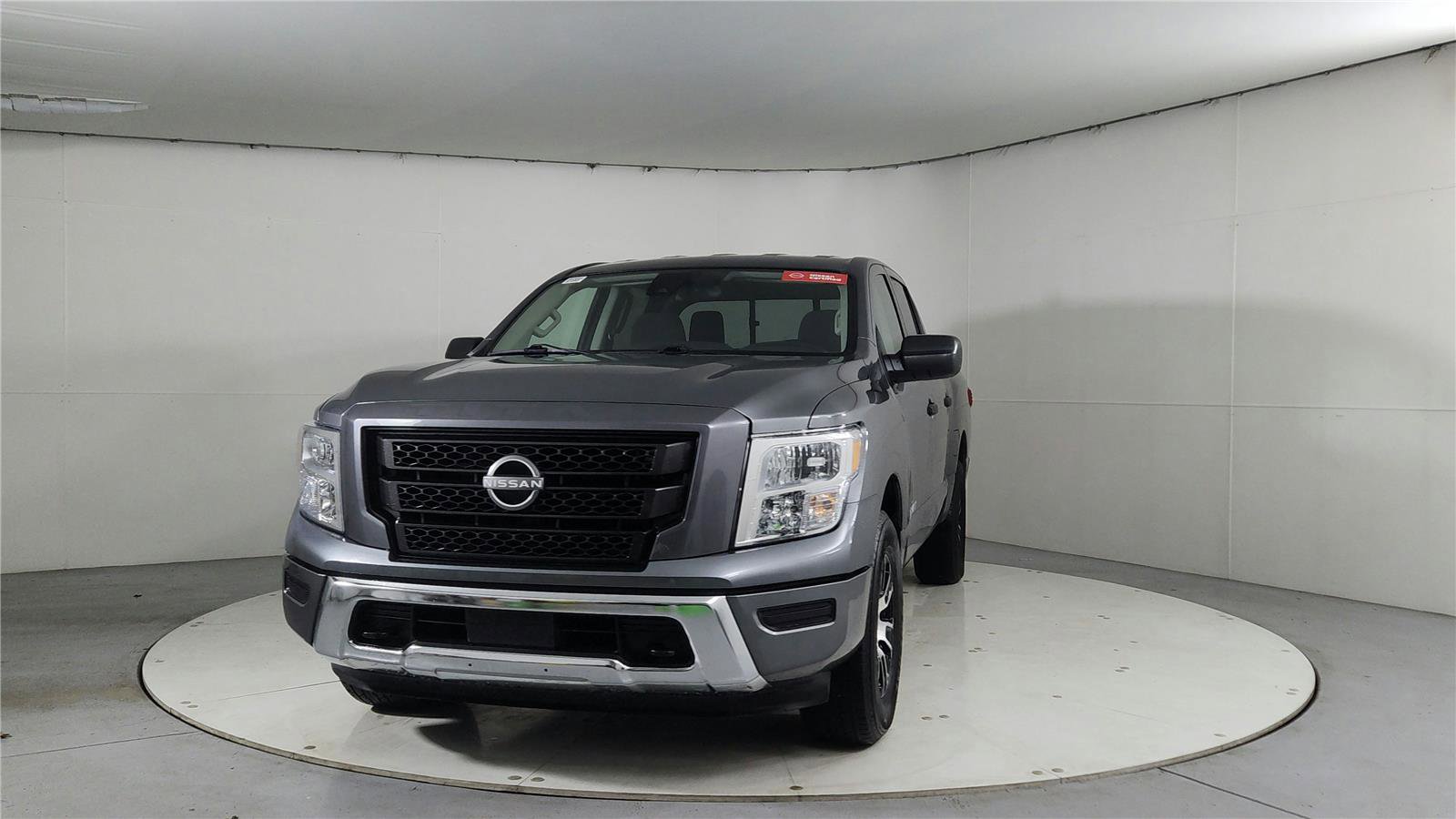 Certified 2024 Nissan Titan SV image 2