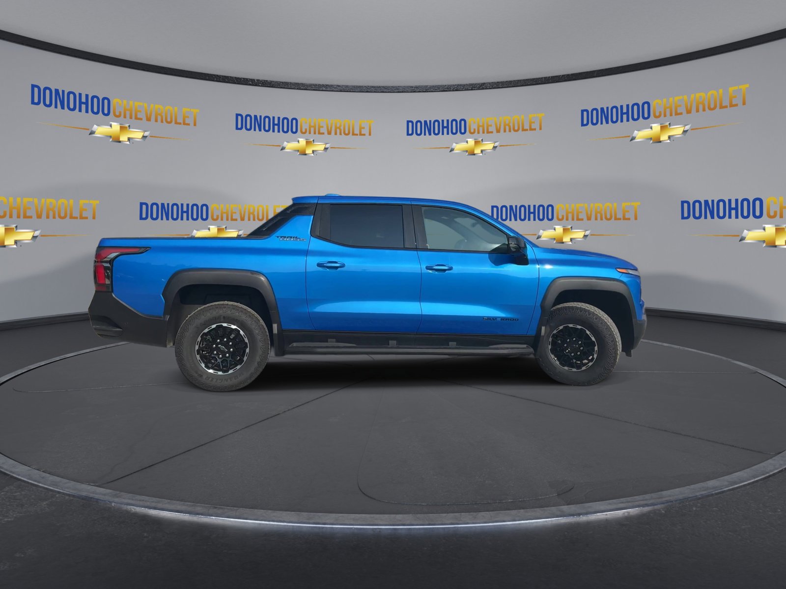 New 2026 Chevrolet Silverado EV Trail Boss w/ Premium Package image 12