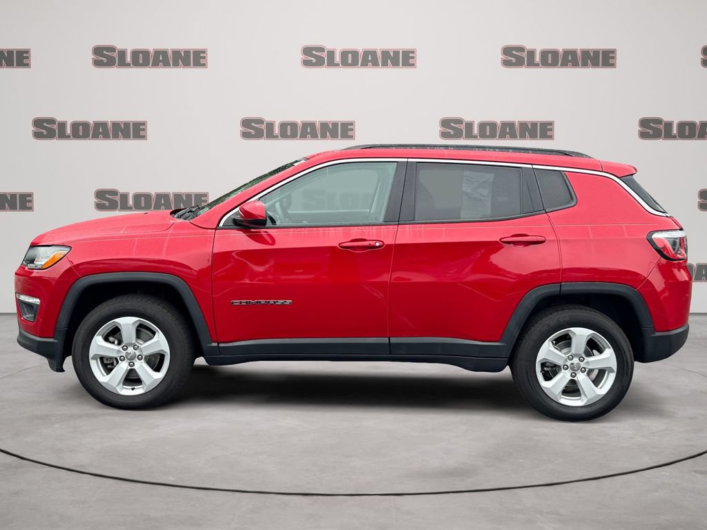 Used 2019 Jeep Compass Latitude w/ Cold Weather Group AWD/4WD image 2