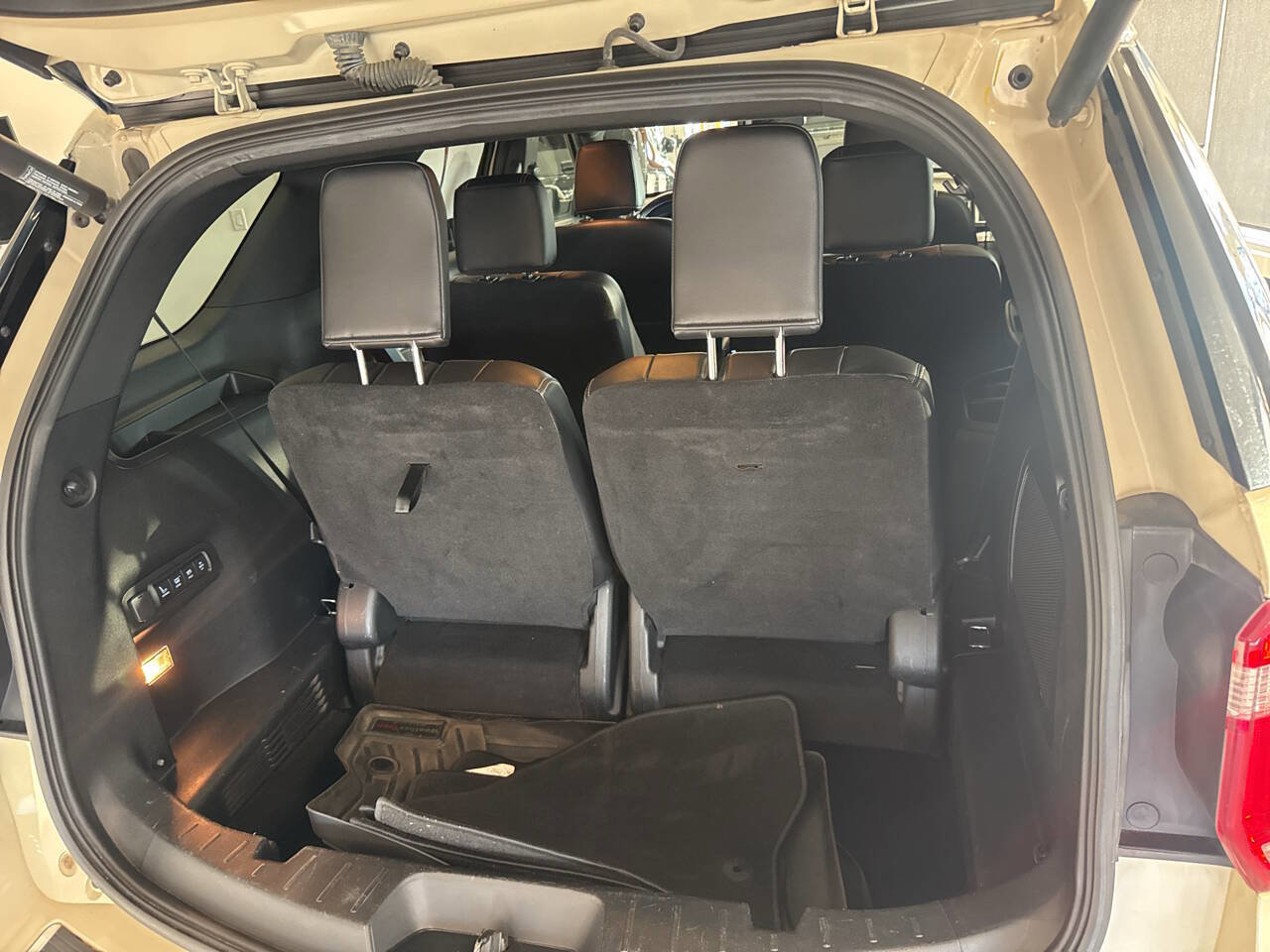 Used 2018 Ford Explorer Limited w/ Equipment Group 301A image 35