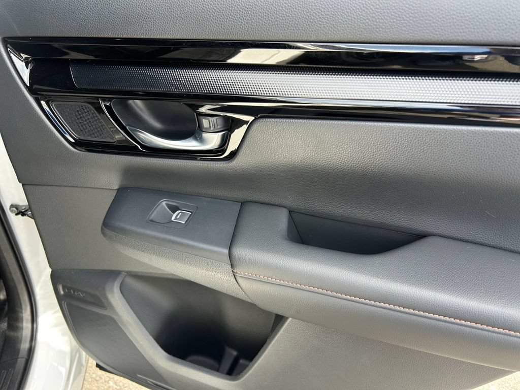 Used 2025 Honda CR-V Sport Touring image 19