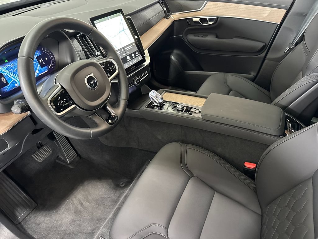 New 2026 Volvo XC90 B5 Core AWD/4WD image 9