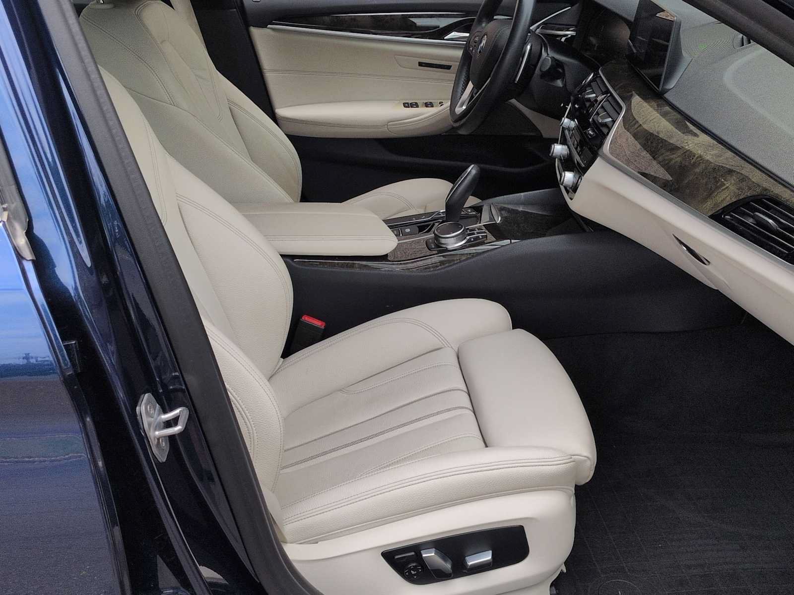 Used 2020 BMW 540i xDrive w/ Premium Package AWD/4WD image 24