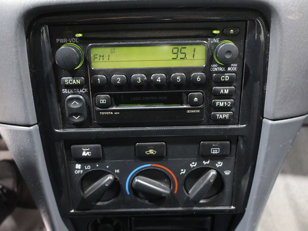 Used 2001 Toyota Camry LE image 9