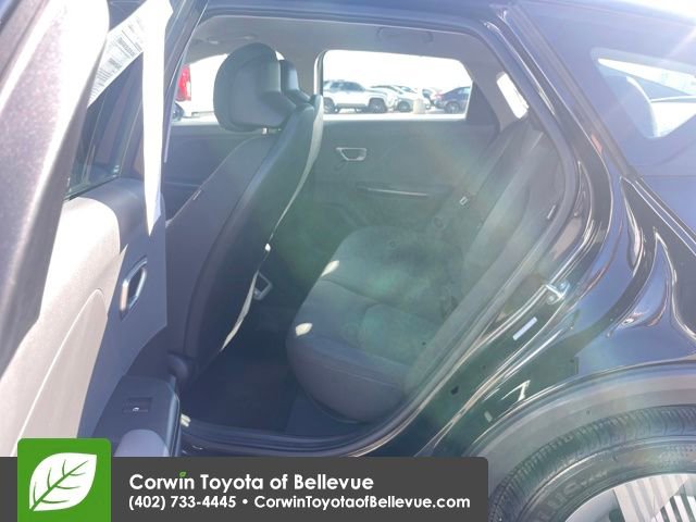 Used 2025 Kia K4 LX image 17