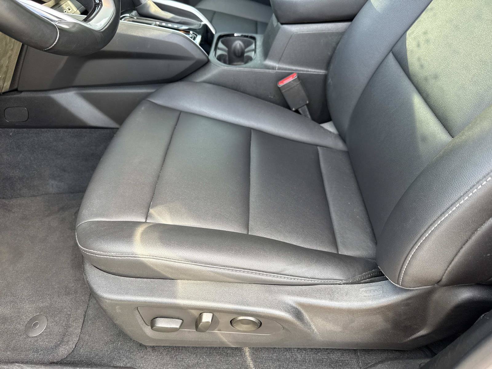 Used 2023 Chevrolet Colorado LT w/ LT Convenience Package III RWD image 19