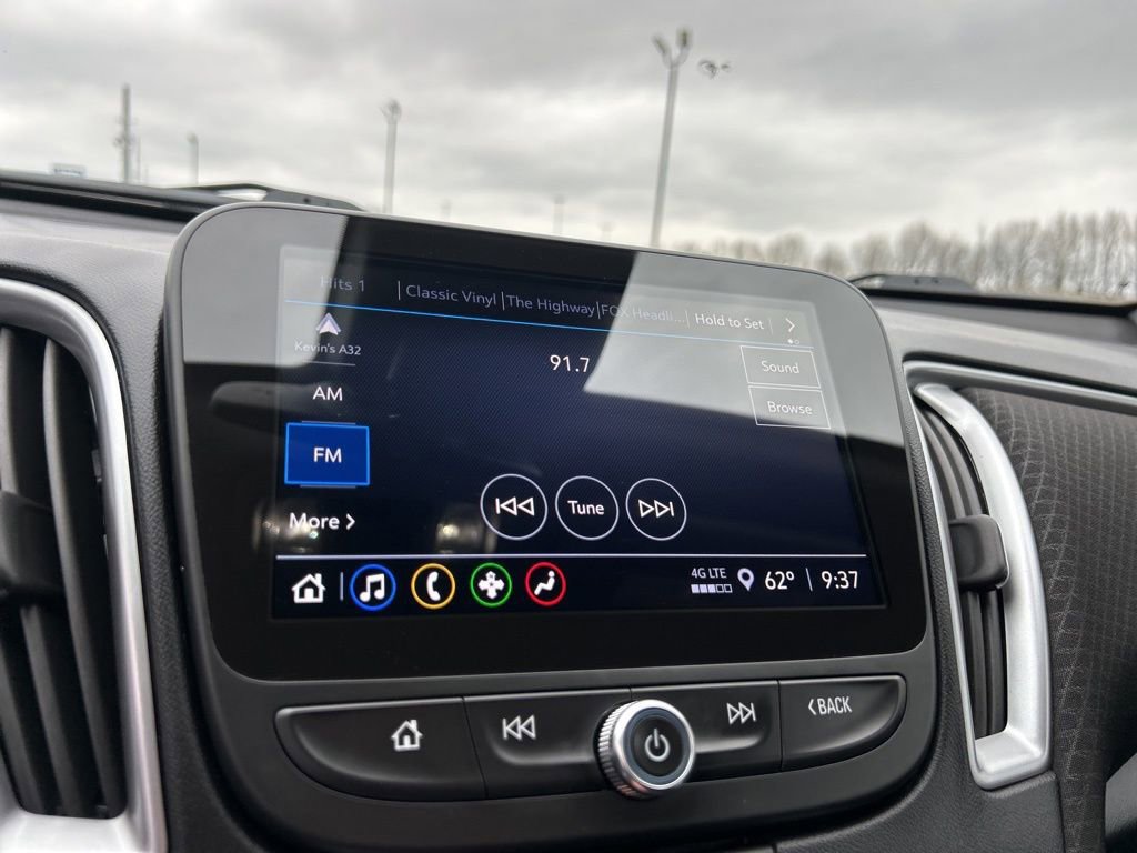 Used 2025 Chevrolet Malibu LT image 23