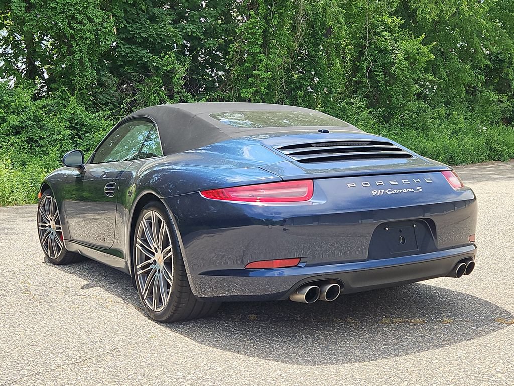 Used 2015 Porsche 911 Carrera S RWD image 3