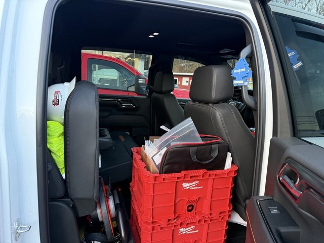 Used 2024 GMC Sierra 2500 AT4 w/ AT4 Premium Plus Package image 2