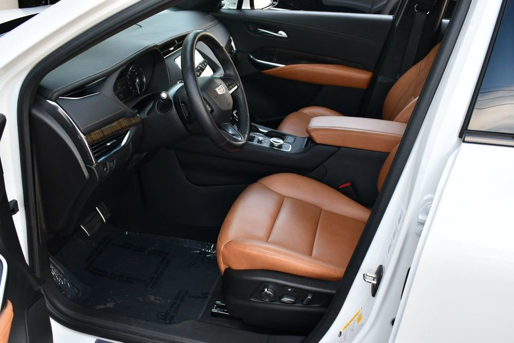 Used 2021 Cadillac XT4 Sport image 40