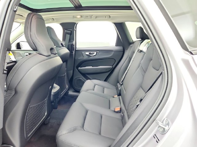 New 2026 Volvo XC60 B5 Plus w/ Climate Package AWD/4WD image 28