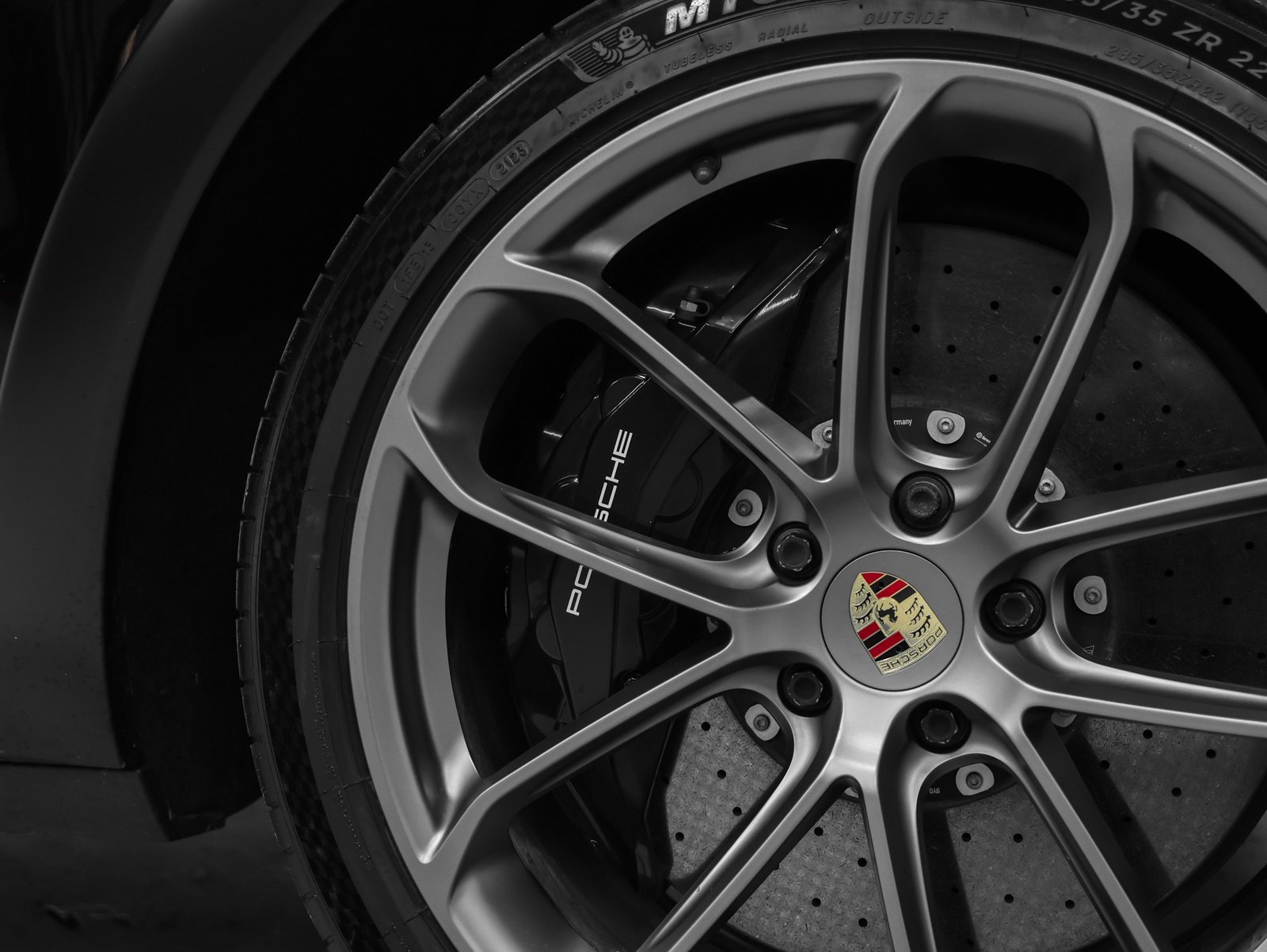 Used 2022 Porsche Cayenne Turbo GT image 21