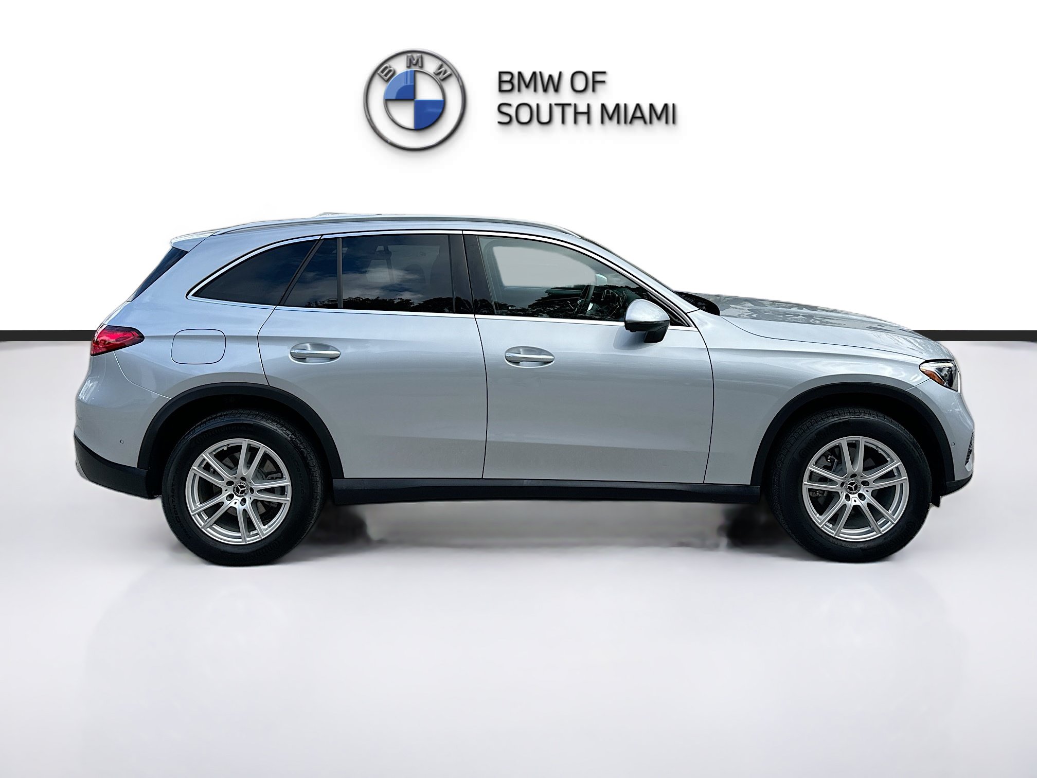 Used 2025 Mercedes-Benz GLC 300 4MATIC image 8