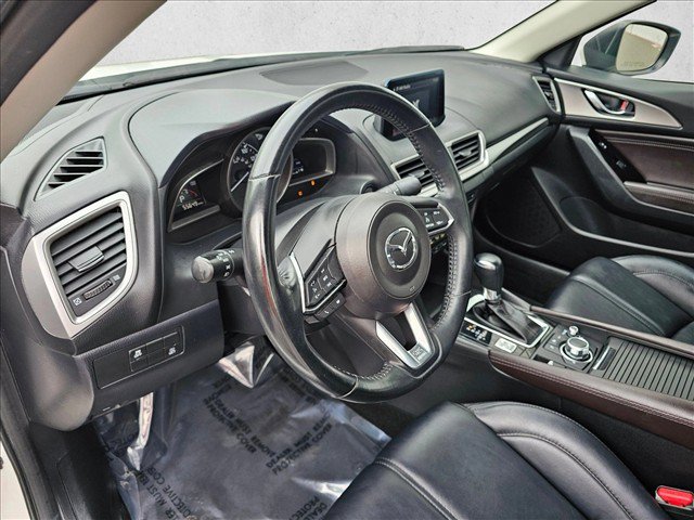 Used 2018 MAZDA MAZDA3 Touring FWD image 24
