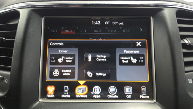 Used 2017 Jeep Grand Cherokee Altitude AWD/4WD image 15