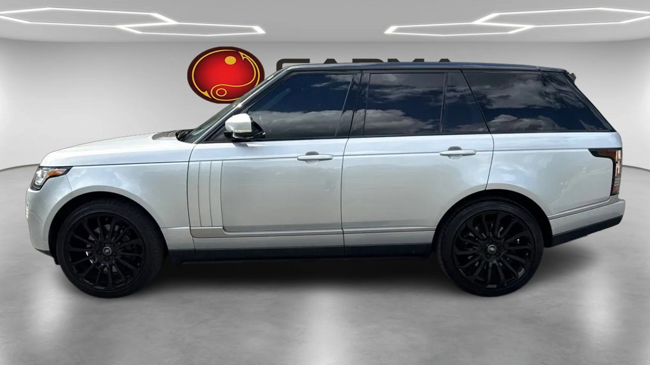 Used 2014 Land Rover Range Rover Supercharged image 2