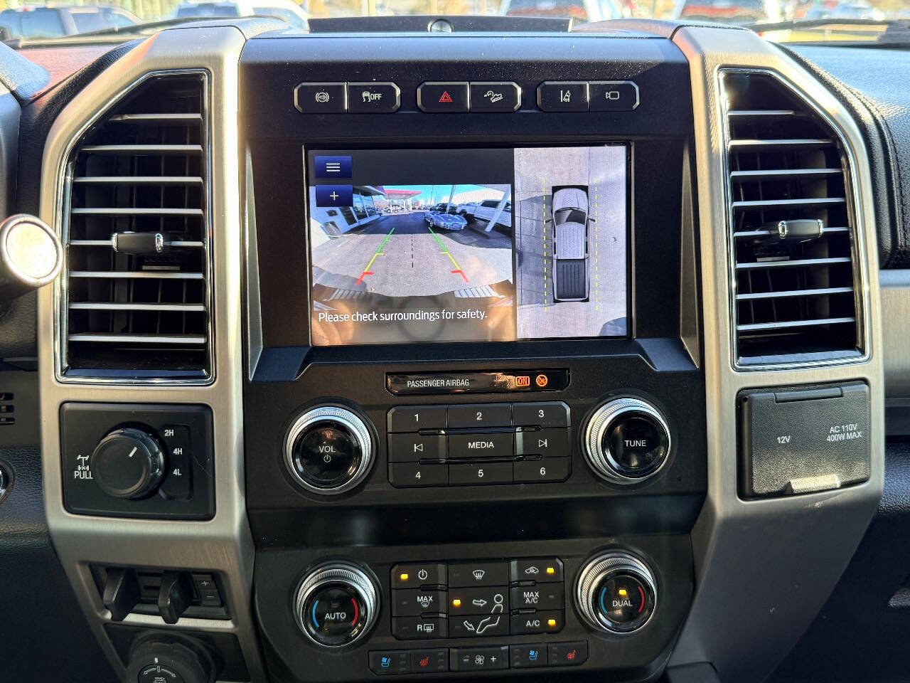 Used 2021 Ford F250 Platinum w/ FX4 Off-Road Package image 26