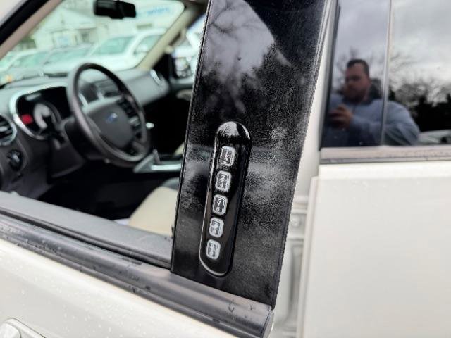 Used 2009 Ford Explorer Sport Trac Limited image 17