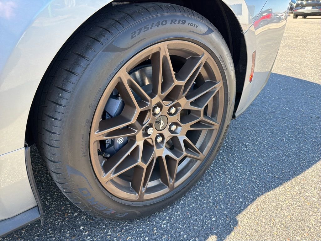 Used 2025 Ford Mustang GT Premium w/ GT Performance Package image 10