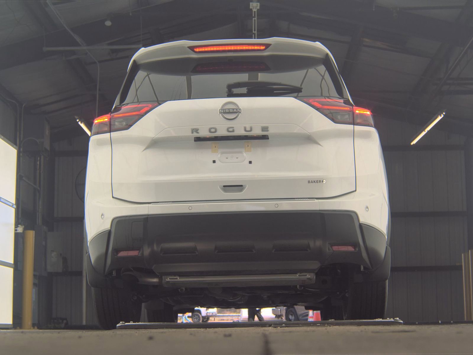 Used 2025 Nissan Rogue SV w/ SV Premium Package FWD image 11