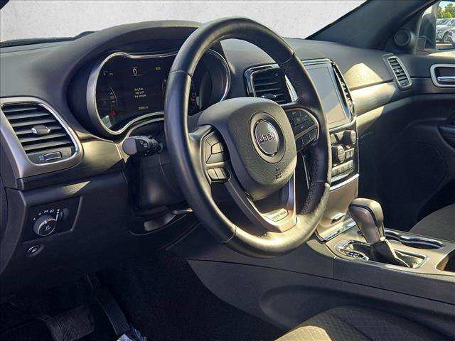 Used 2022 Jeep Grand Cherokee Laredo E w/ Security & Convenience Group AWD/4WD image 11