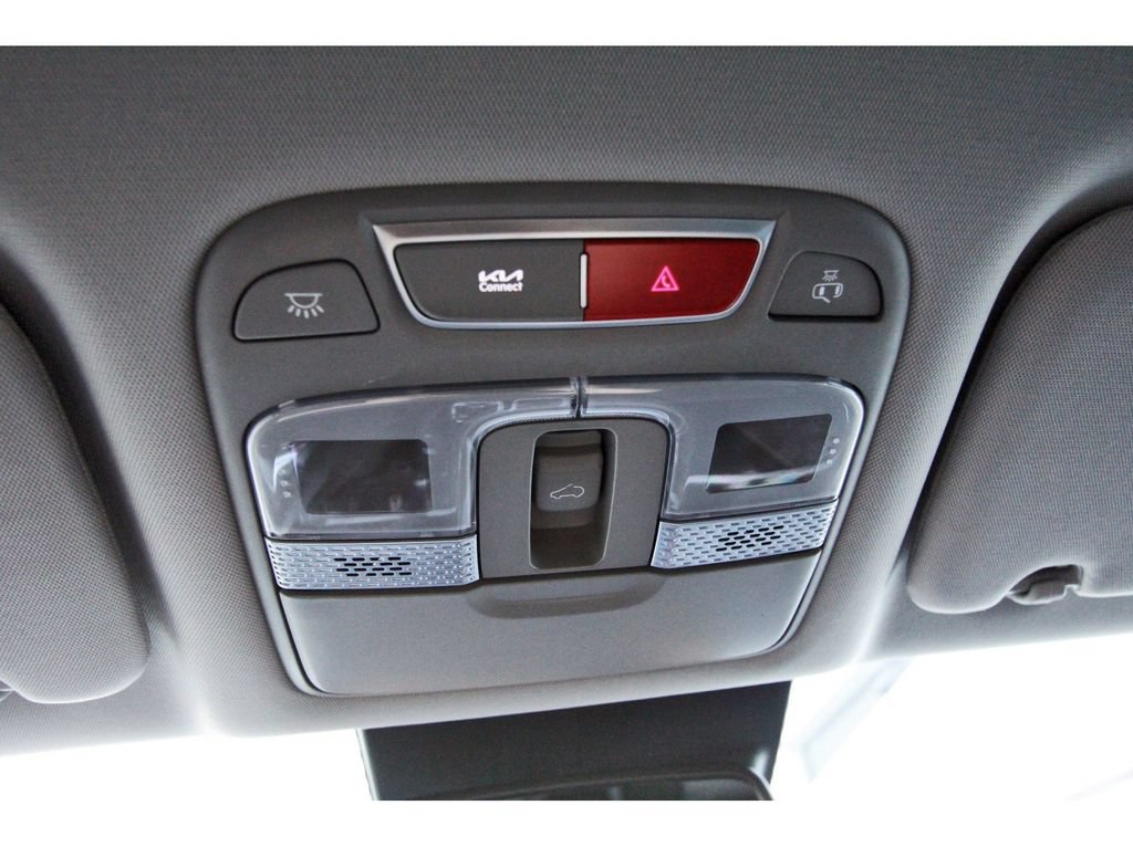 Used 2025 Kia Telluride EX w/ EX Captain's Chair Package FWD image 15