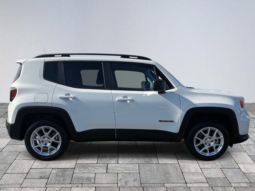 Used 2022 Jeep Renegade Sport w/ Sport Appearance Group image 8