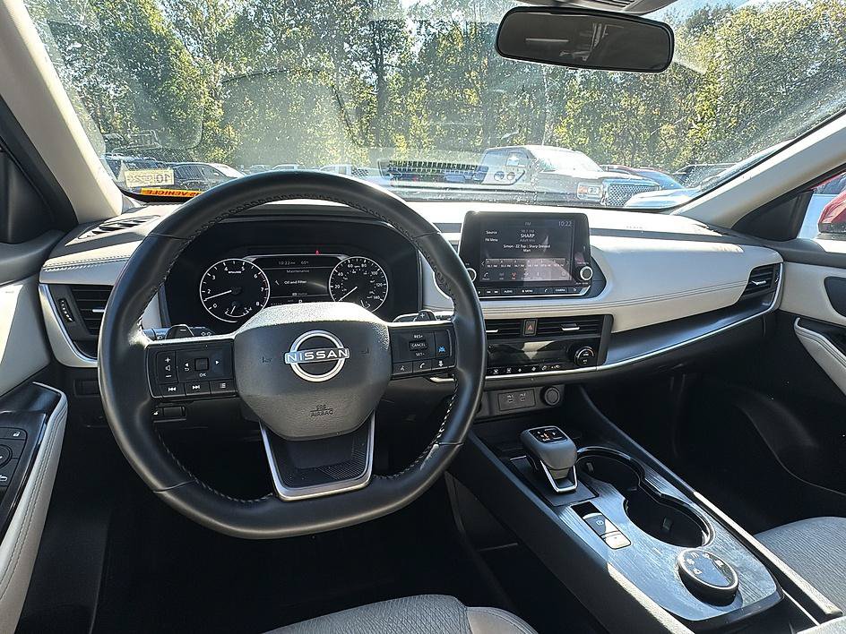 Certified 2025 Nissan Rogue SV AWD/4WD image 29