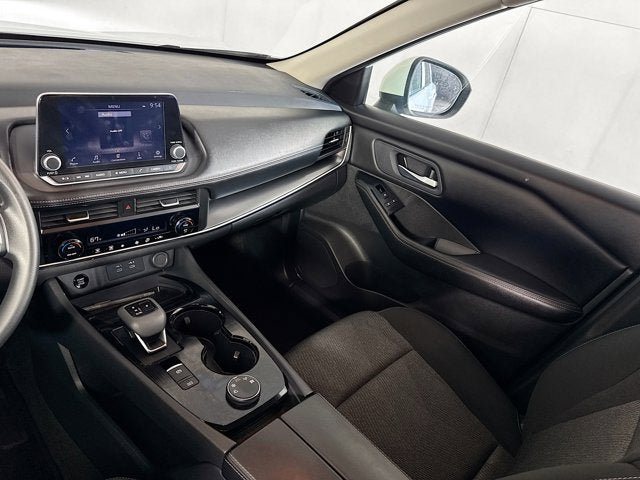 Used 2024 Nissan Rogue SV AWD/4WD image 18